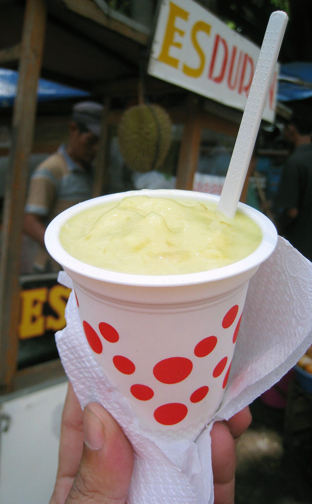 Es durian segar khas Sumatera